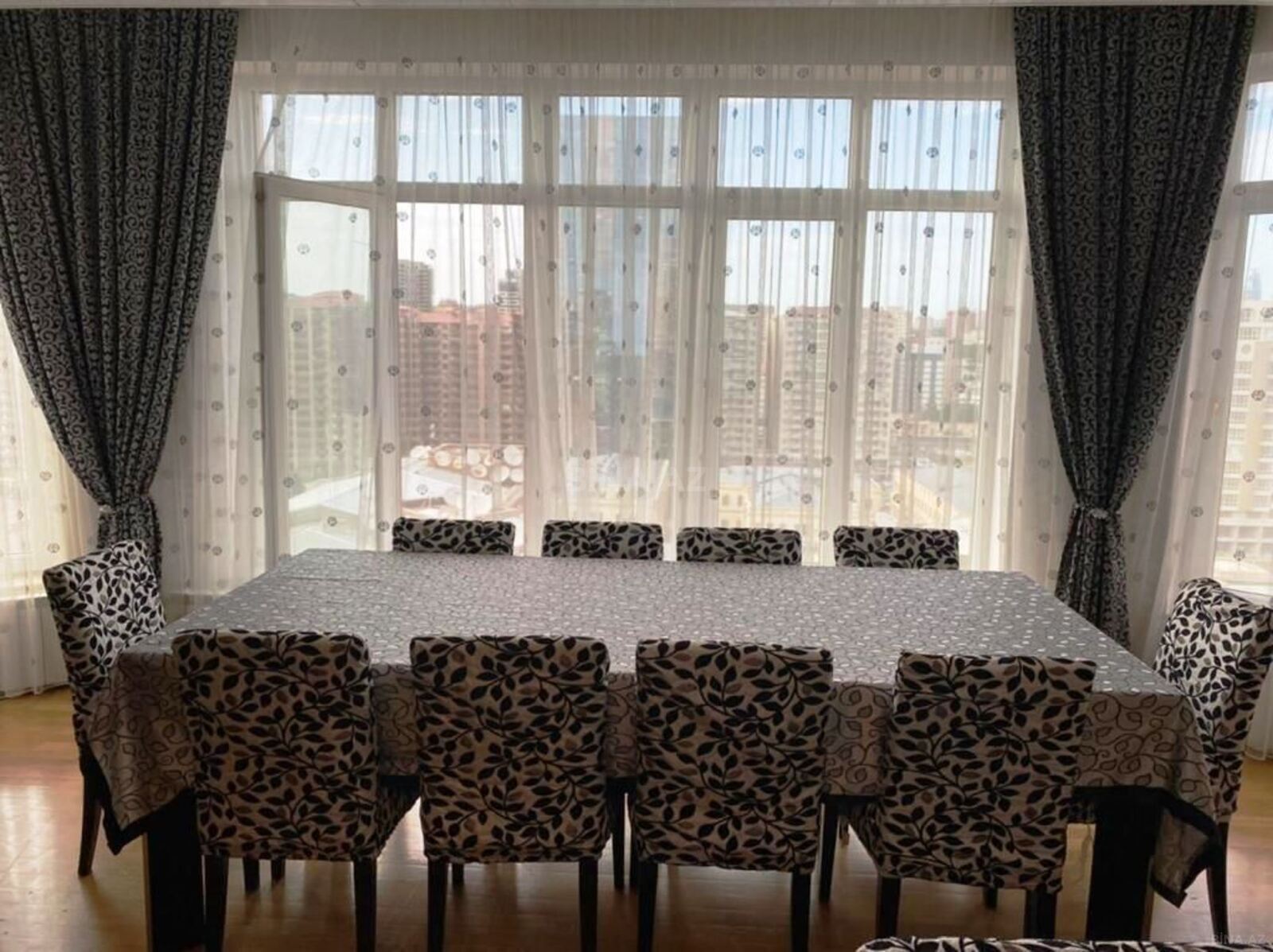 4 otaqlı Yeni tikili, Şah İsmayıl Xətai m., Bakı