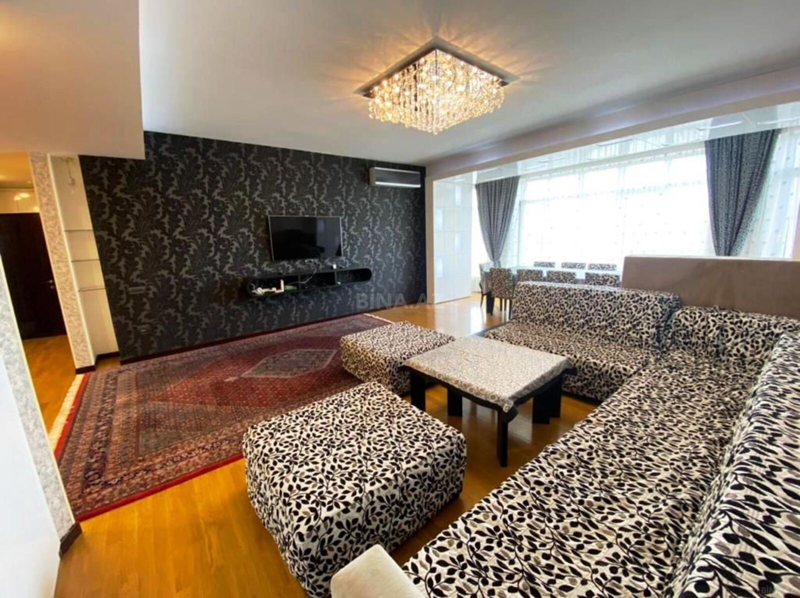 4 otaqlı Yeni tikili, Şah İsmayıl Xətai m., Bakı