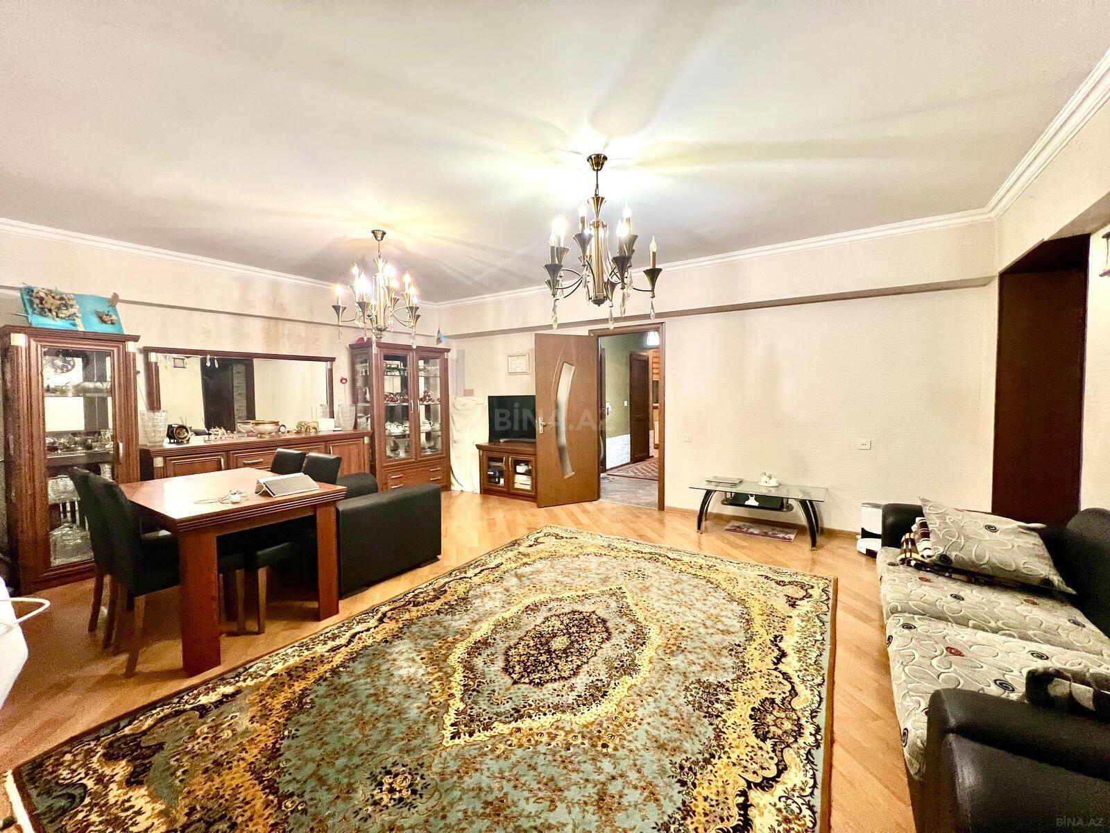 4 otaqlı Köhnə tikili, Nəsimi r., Bakı