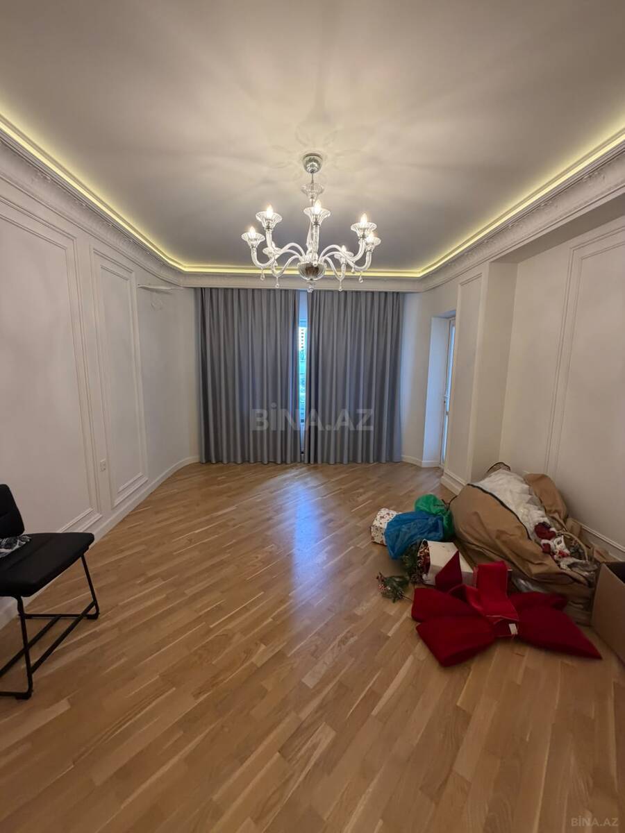 4 otaqlı Yeni tikili, Elmlər Akademiyası m., Bakı