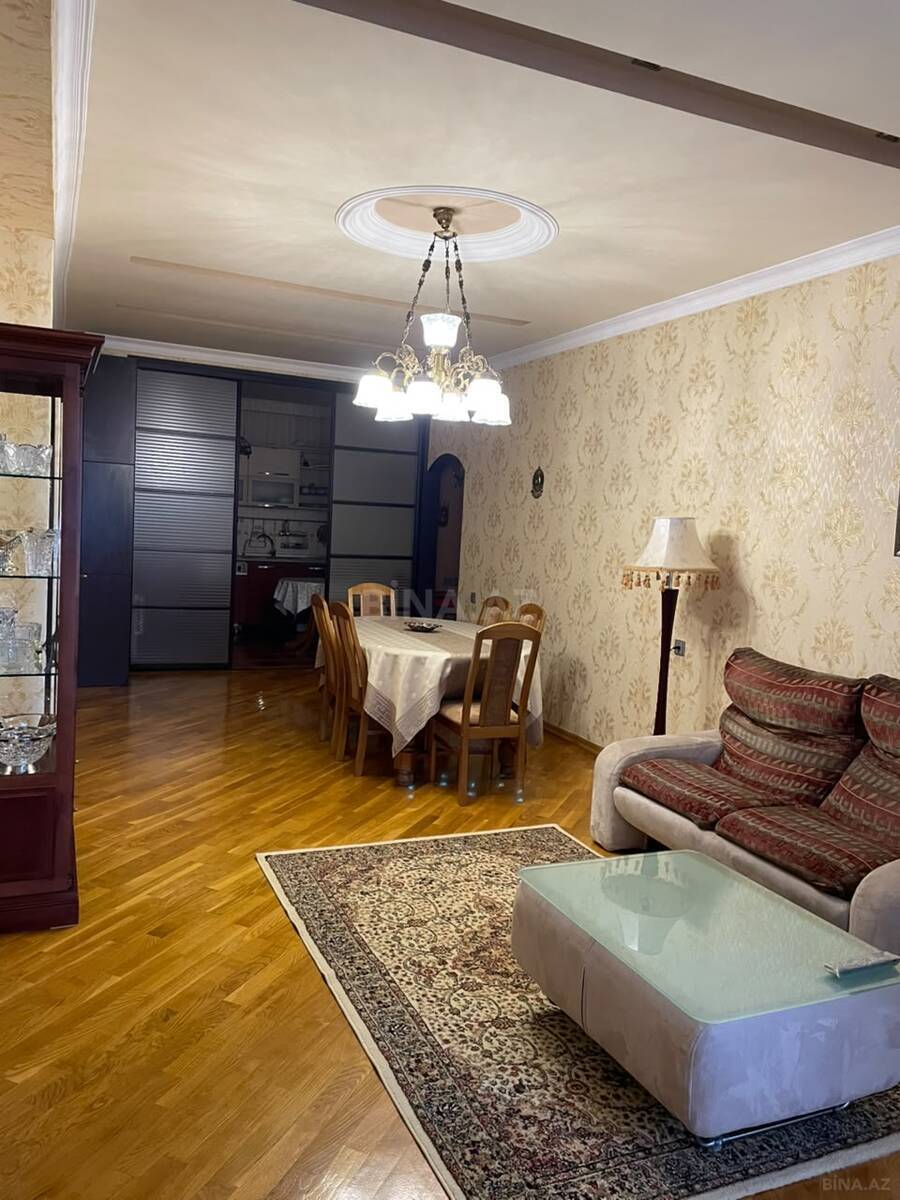 3 otaqlı Yeni tikili, Şah İsmayıl Xətai m., Bakı