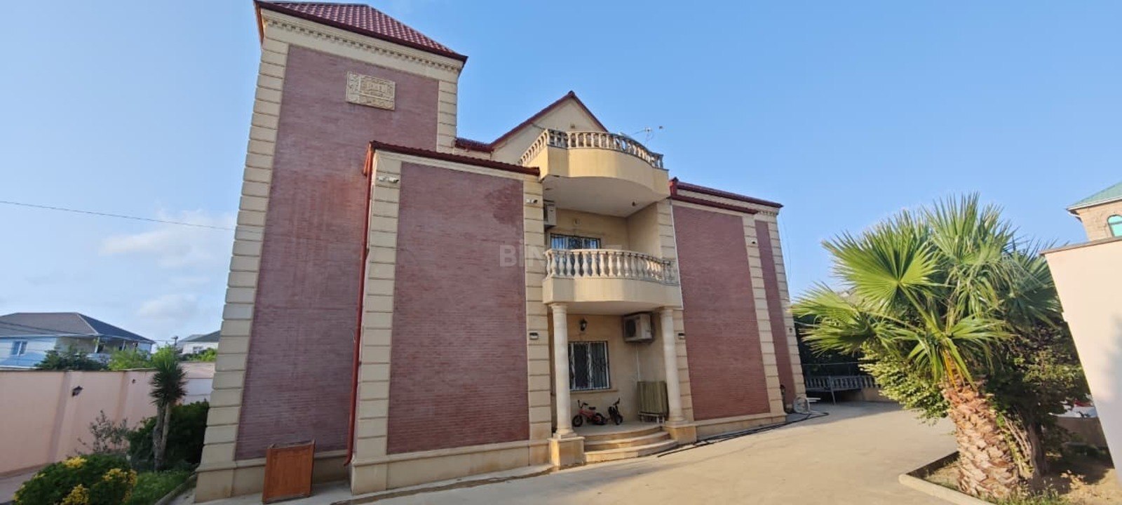 8 otaqlı Həyət evi/Bağ evi, Əhmədli m., Bakı