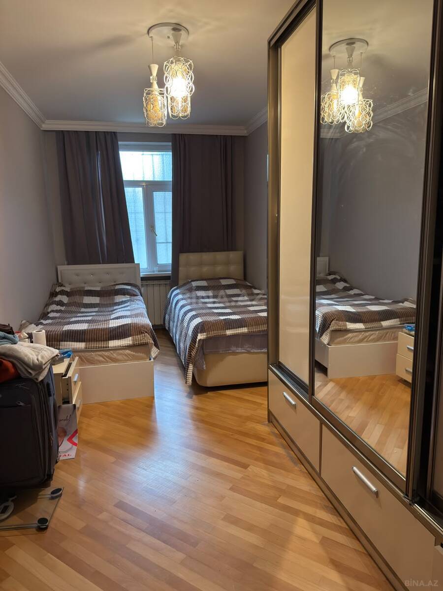 2 otaqlı Köhnə tikili, Neftçilər m., Bakı