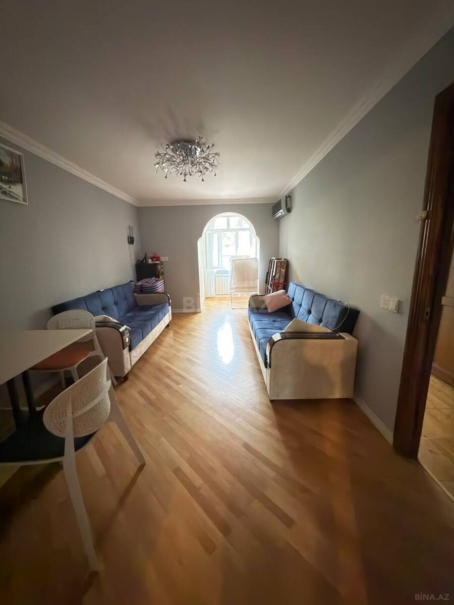 2 otaqlı Köhnə tikili, Neftçilər m., Bakı