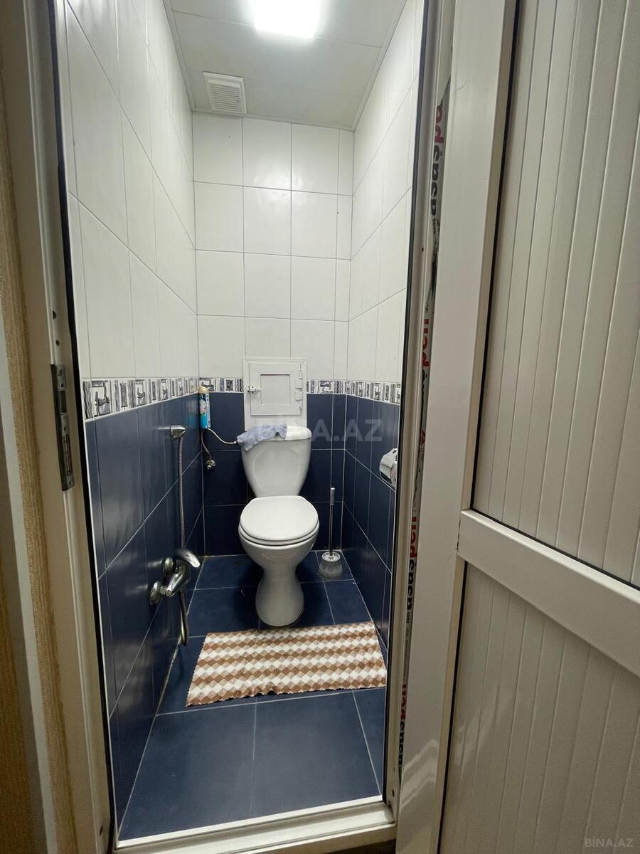 4 otaqlı Köhnə tikili, Xalqlar Dostluğu m., Bakı