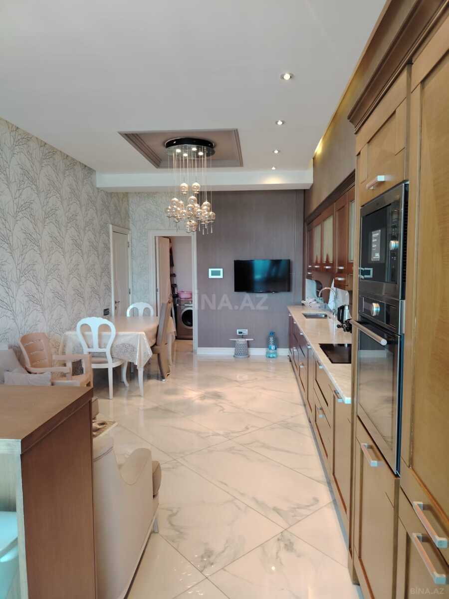 3 otaqlı Yeni tikili, Şah İsmayıl Xətai m., Bakı