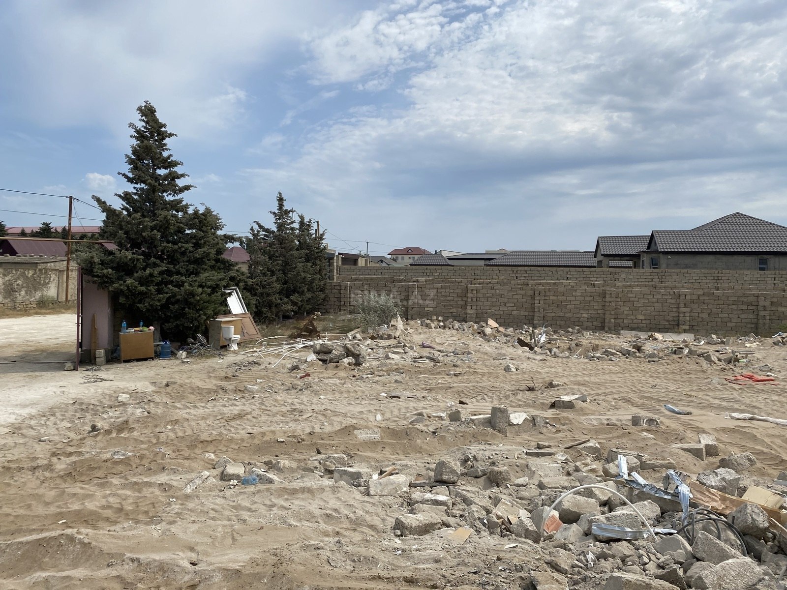 Torpaq Şüvəlan q., Bakı