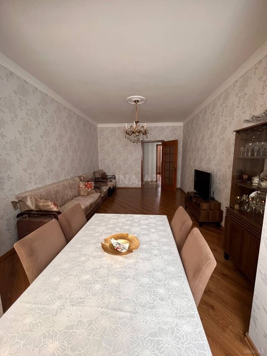 2 otaqlı Köhnə tikili, Elmlər Akademiyası m., Bakı