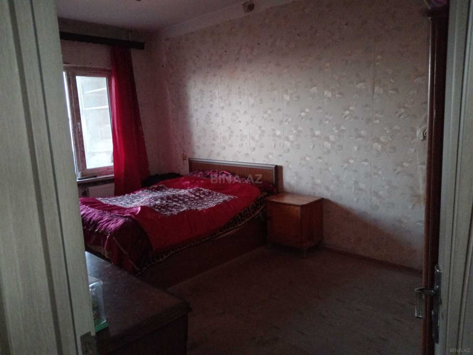 3 otaqlı Köhnə tikili, Həzi Aslanov m., Bakı