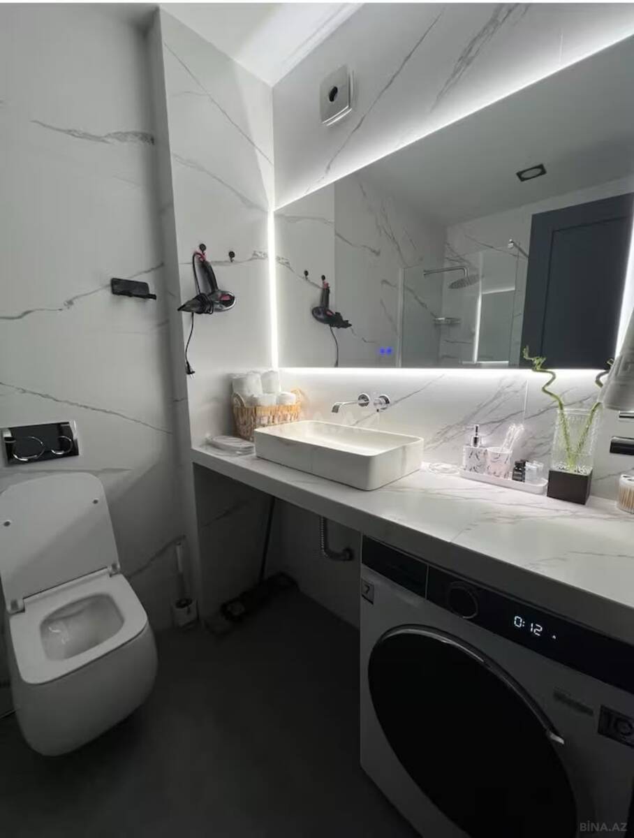 2 otaqlı Yeni tikili, 8 Noyabr m., Bakı