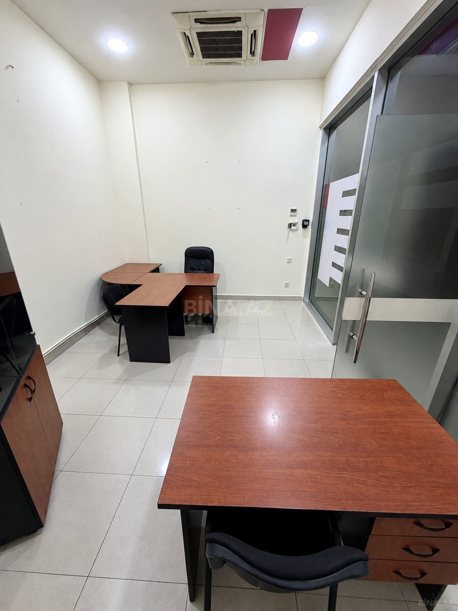 1 otaqlı Ofis, 8 Noyabr m., Bakı