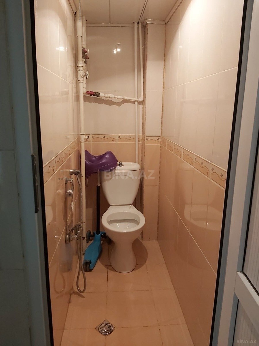 3 otaqlı Köhnə tikili, Xalqlar Dostluğu m., Bakı