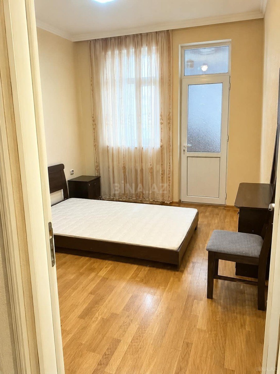 2 otaqlı Köhnə tikili, Yeni Günəşli q., Bakı