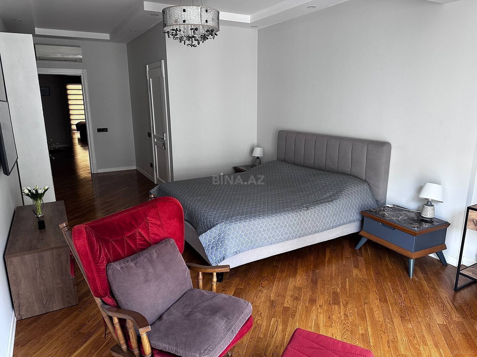 3 otaqlı Yeni tikili, Şah İsmayıl Xətai m., Bakı