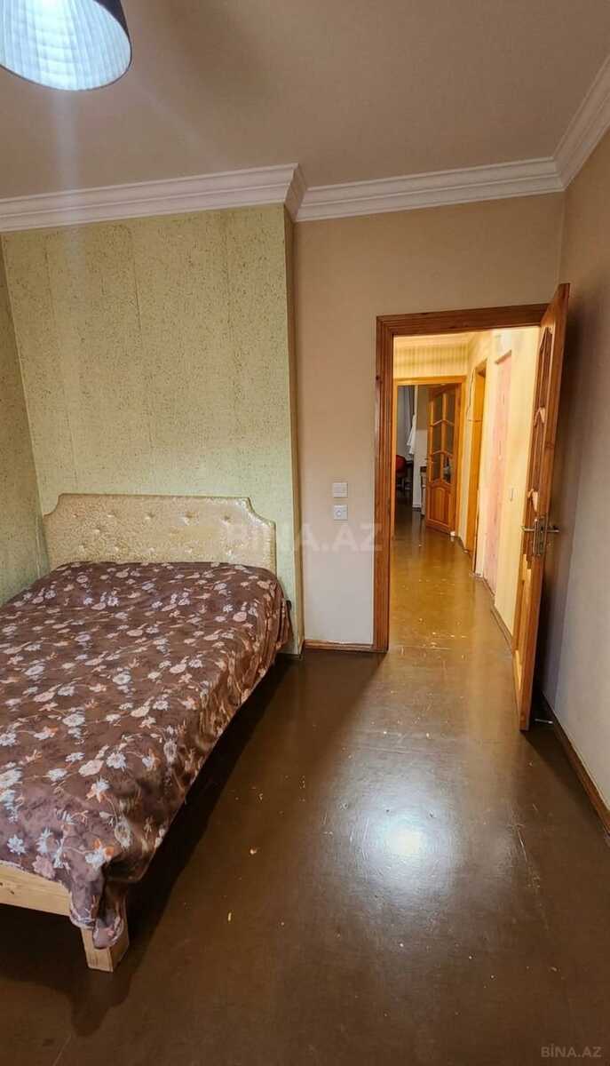 3 otaqlı Köhnə tikili, Həzi Aslanov m., Bakı