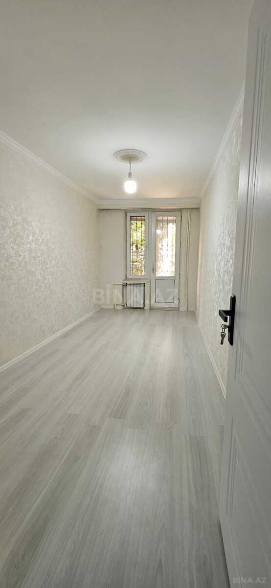 2 otaqlı Köhnə tikili, Neftçilər m., Bakı