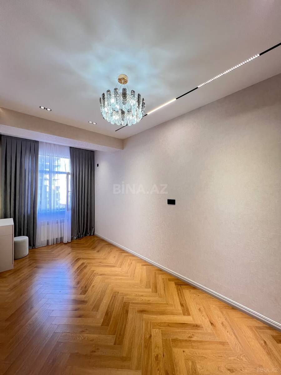 3 otaqlı Yeni tikili, Qara Qarayev m., Bakı