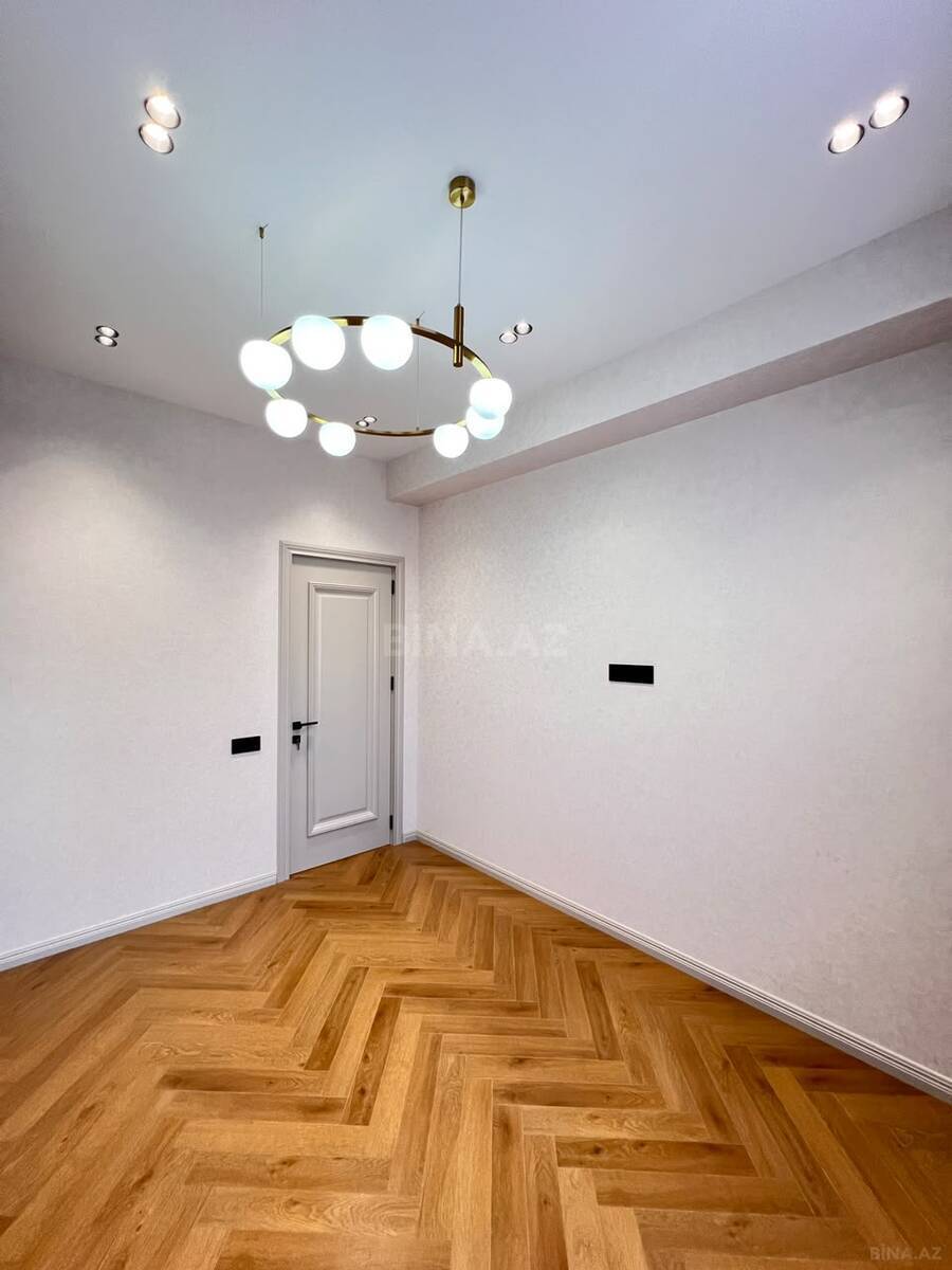 3 otaqlı Yeni tikili, Qara Qarayev m., Bakı