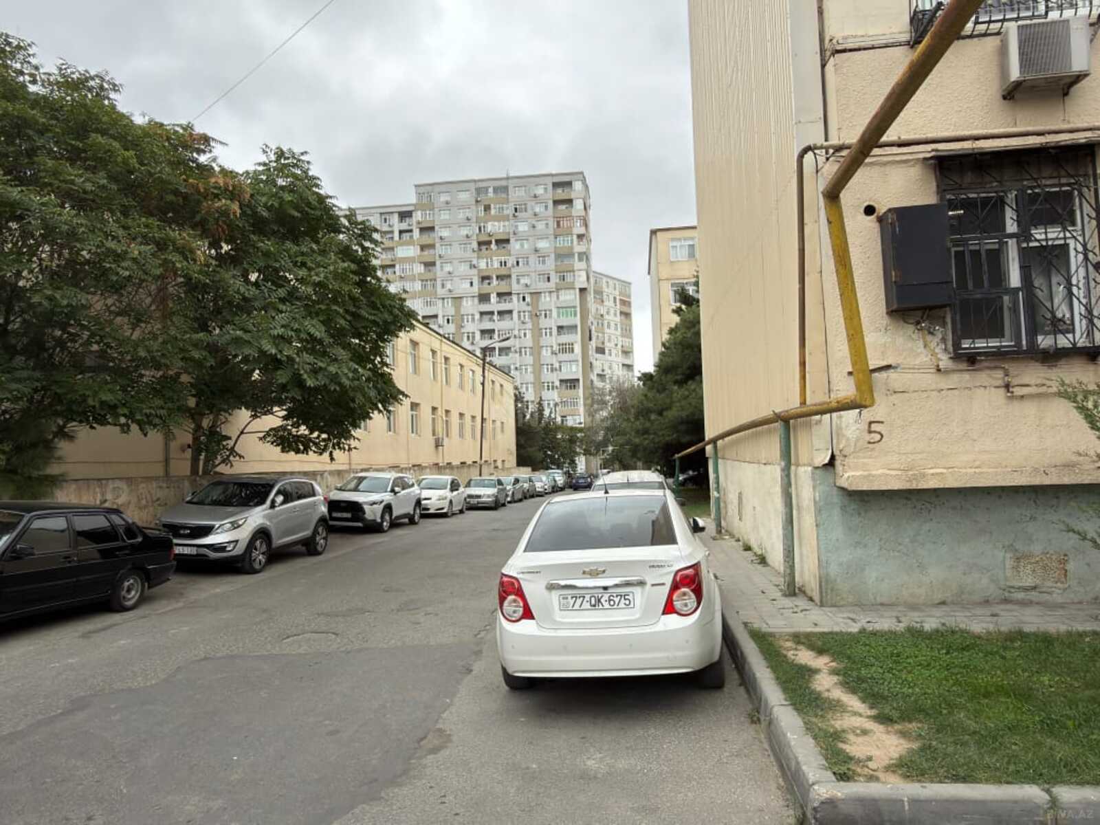 2 otaqlı Köhnə tikili, 20 Yanvar m., Bakı