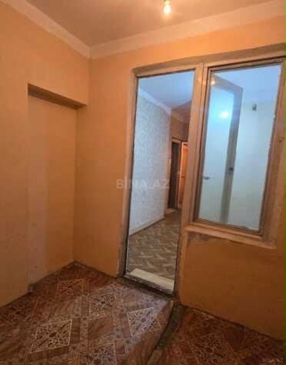 2 otaqlı Köhnə tikili, Xalqlar Dostluğu m., Bakı