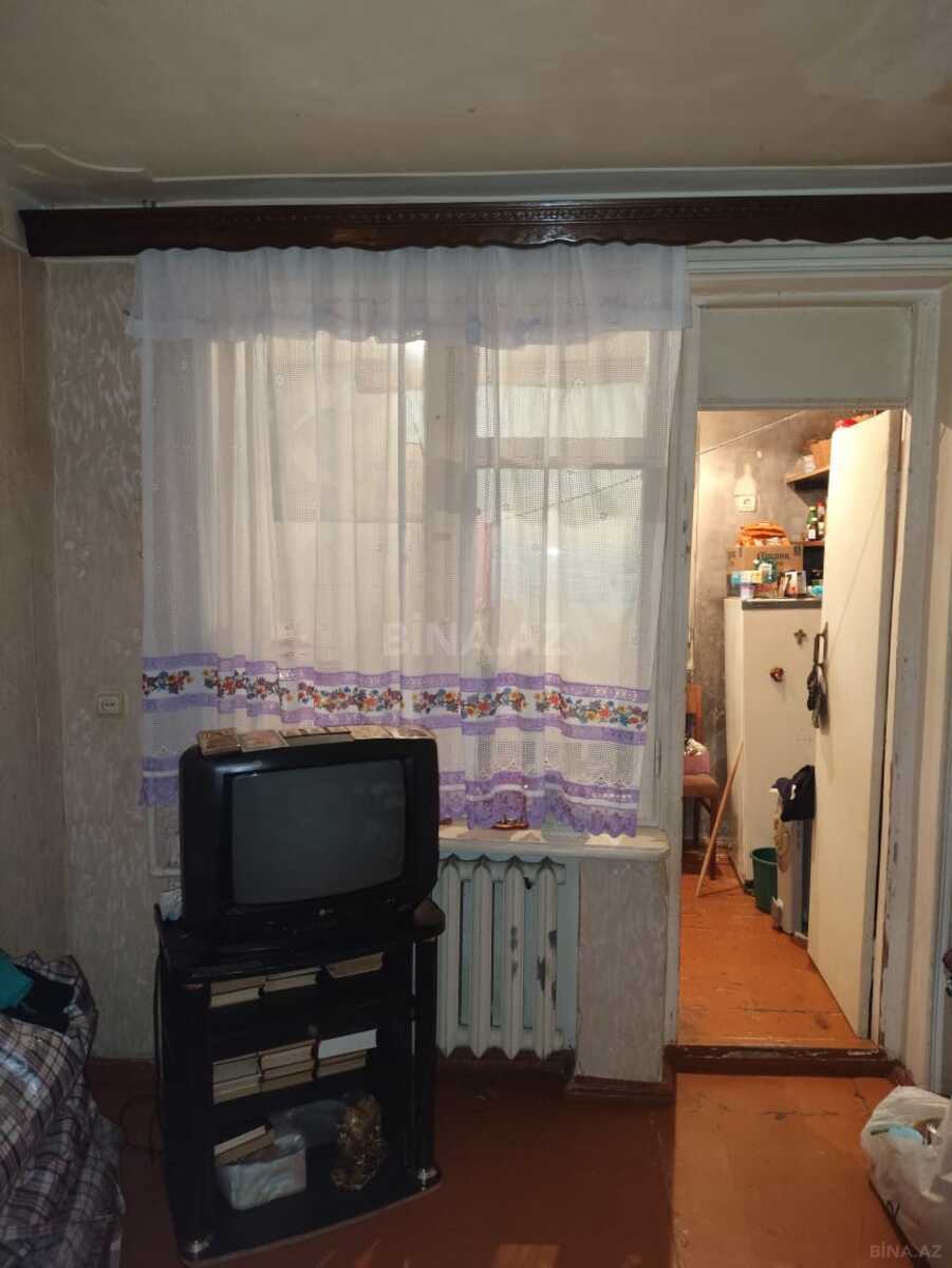 1 otaqlı Köhnə tikili, Neftçilər m., Bakı