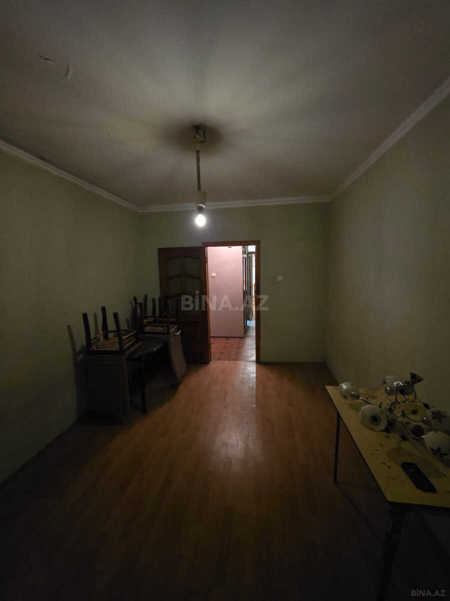 3 otaqlı Köhnə tikili, Sumqayıt