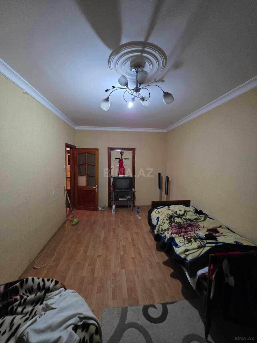 3 otaqlı Köhnə tikili, Sumqayıt