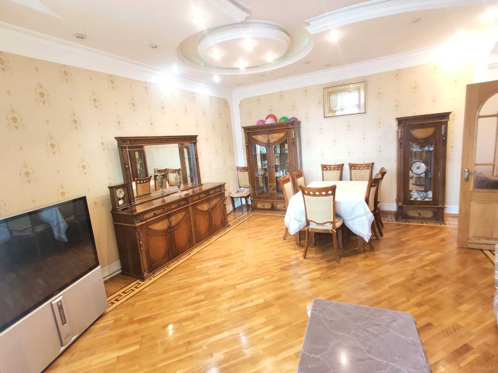 3 otaqlı Yeni tikili, Memar Əcəmi m., Bakı