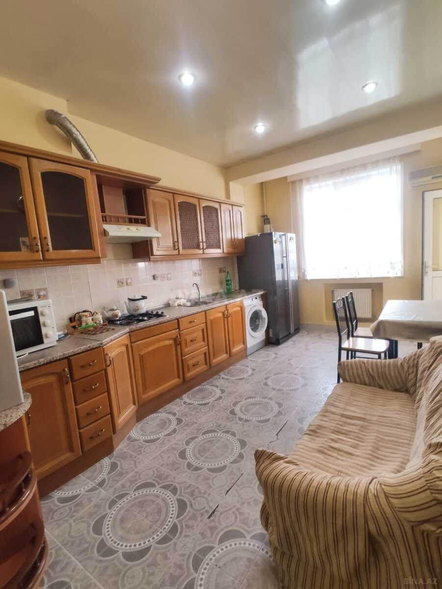 3 otaqlı Yeni tikili, Memar Əcəmi m., Bakı