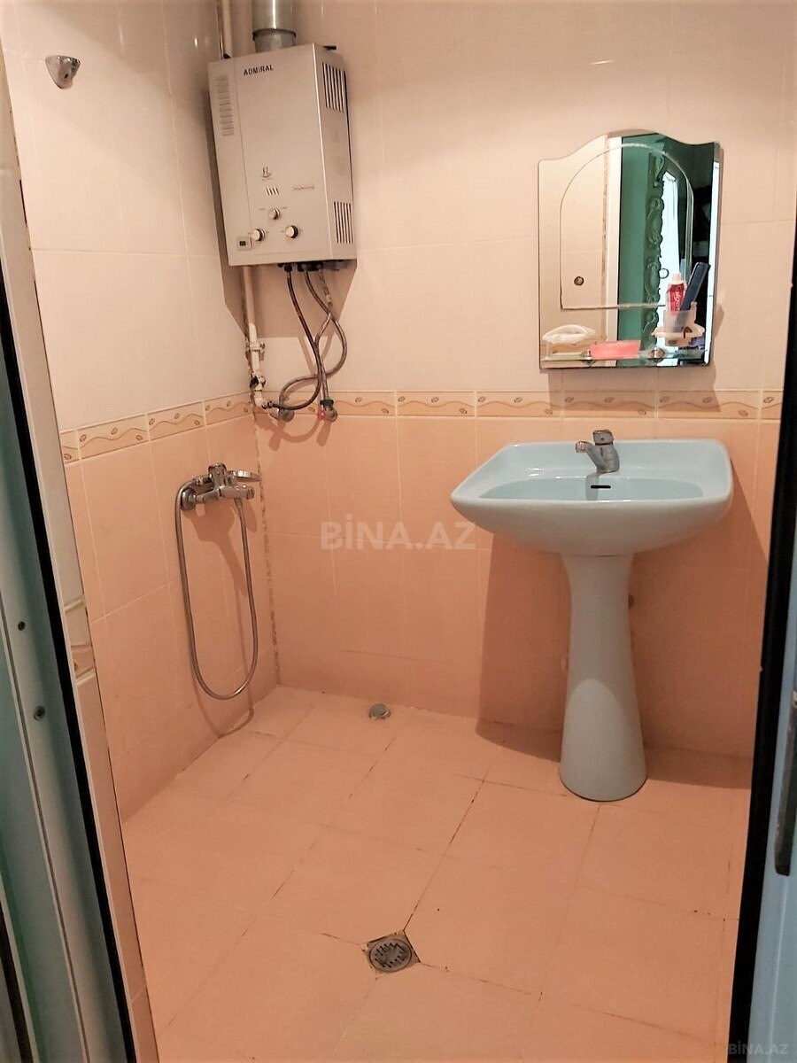 3 otaqlı Köhnə tikili, Əhmədli m., Bakı