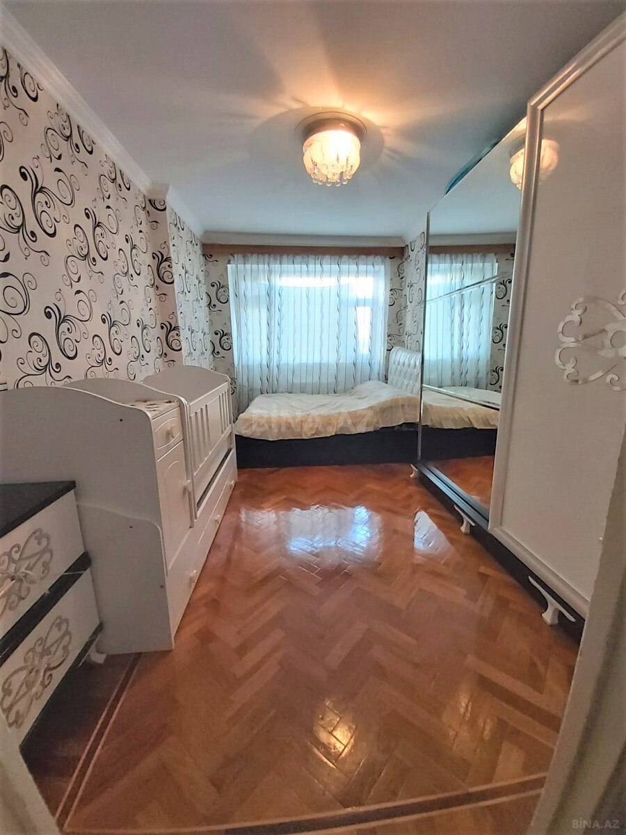 3 otaqlı Köhnə tikili, Əhmədli m., Bakı