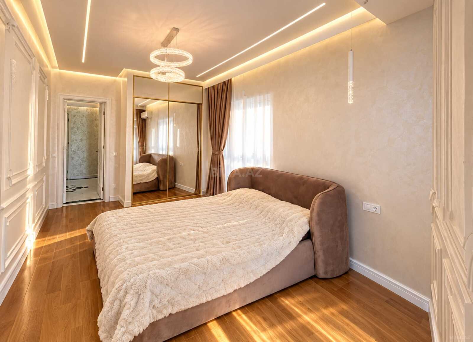 3 otaqlı Yeni tikili, Şah İsmayıl Xətai m., Bakı