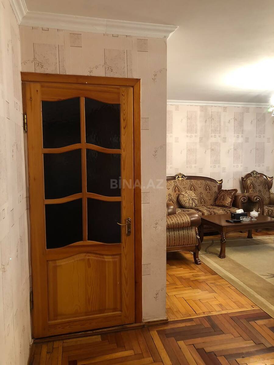 5 otaqlı Köhnə tikili, Həzi Aslanov m., Bakı