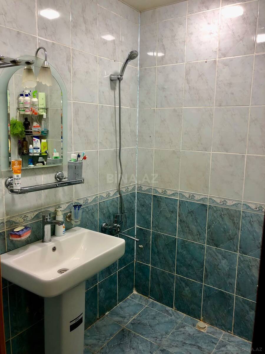 5 otaqlı Köhnə tikili, Həzi Aslanov m., Bakı