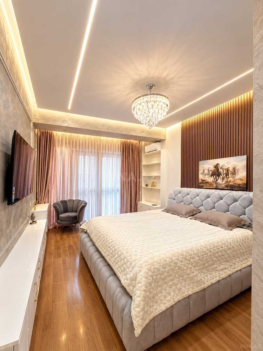 3 otaqlı Yeni tikili, Şah İsmayıl Xətai m., Bakı