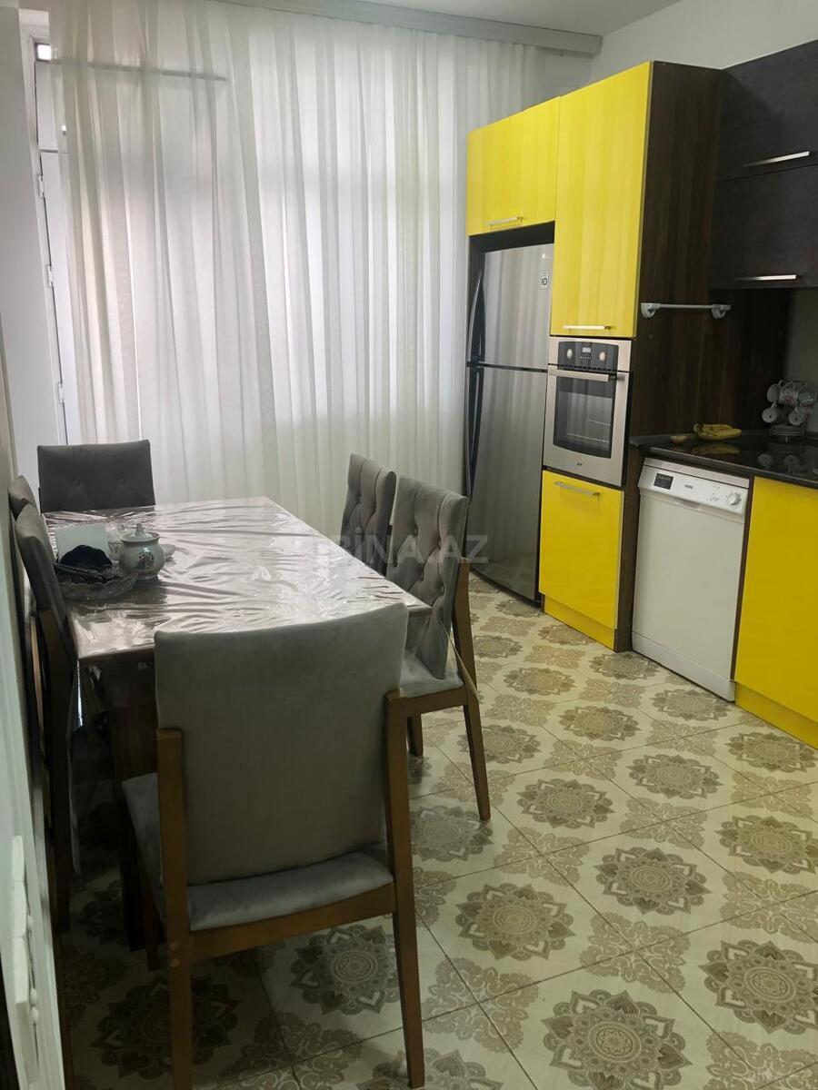 3 otaqlı Yeni tikili, Neftçilər m., Bakı