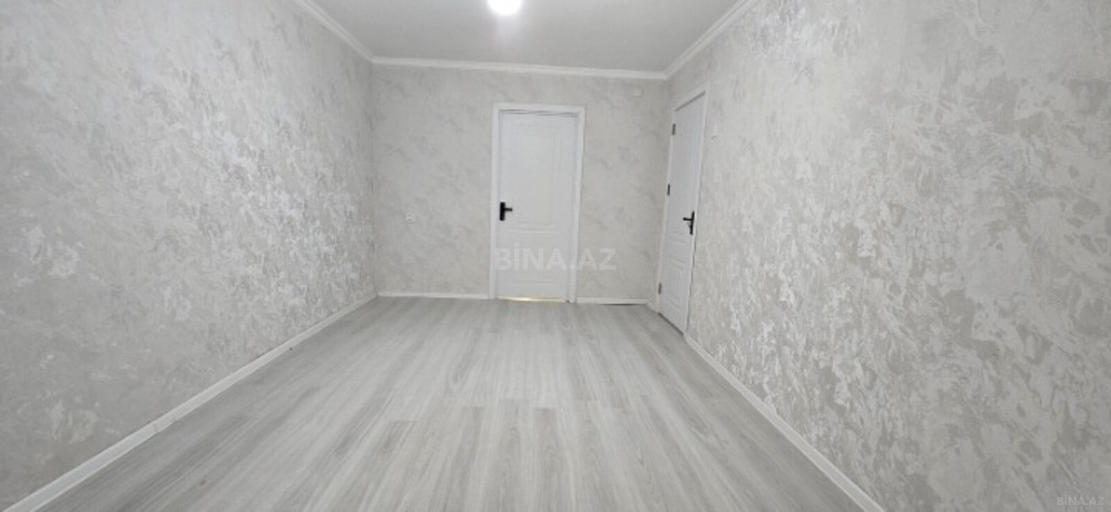 2 otaqlı Köhnə tikili, Neftçilər m., Bakı
