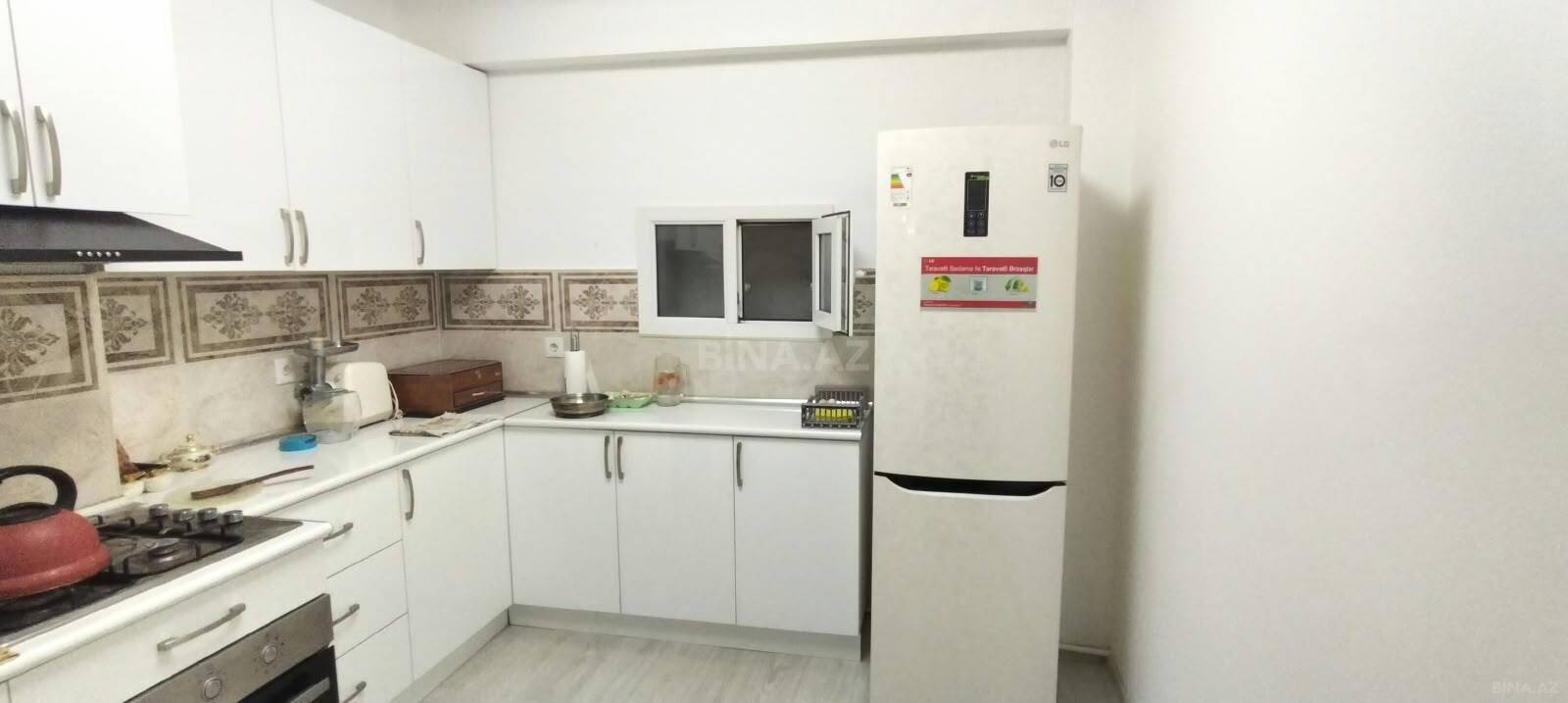 3 otaqlı Yeni tikili, İnşaatçılar m., Bakı
