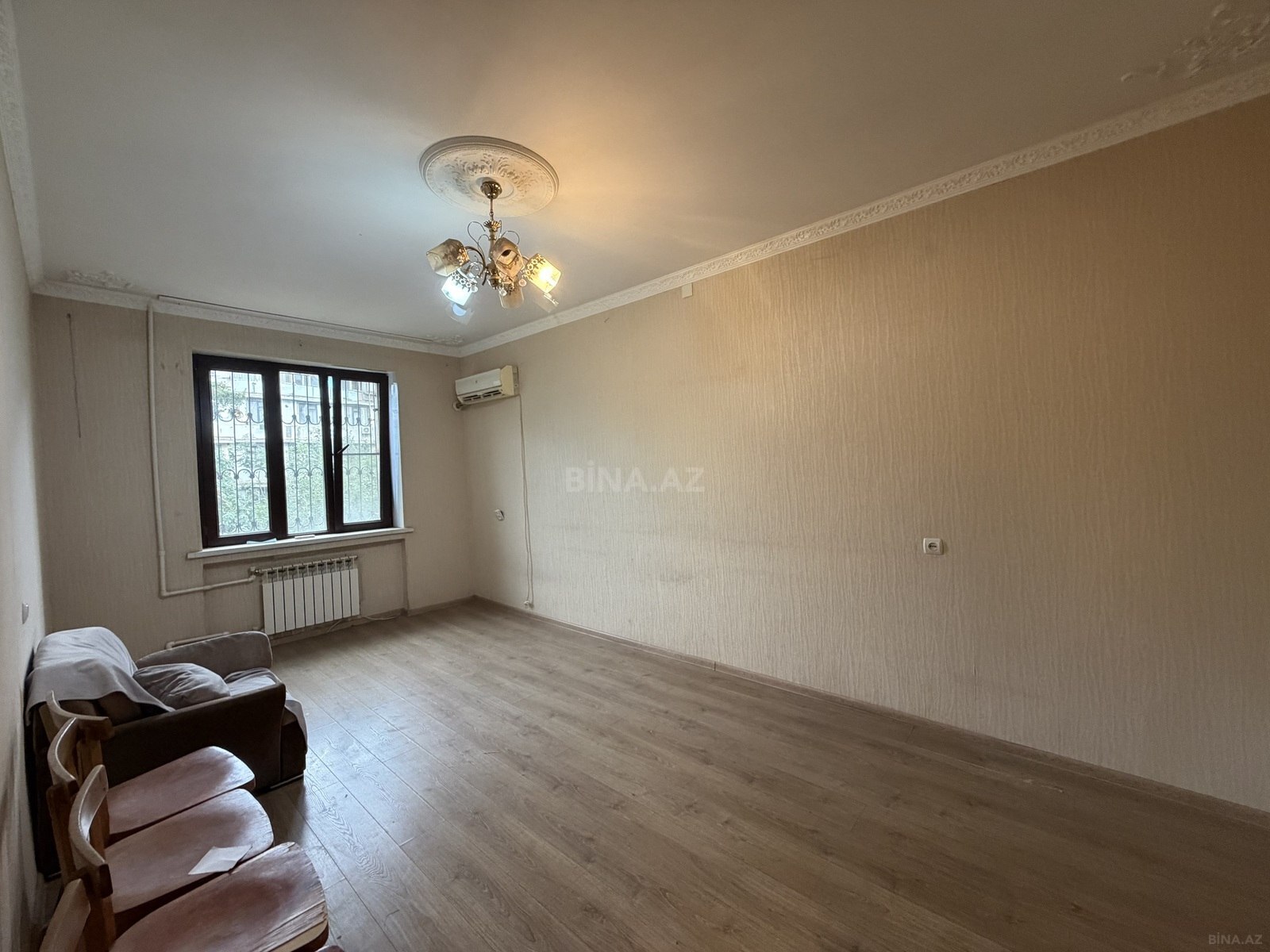 2 otaqlı Köhnə tikili, Bakıxanov q., Bakı