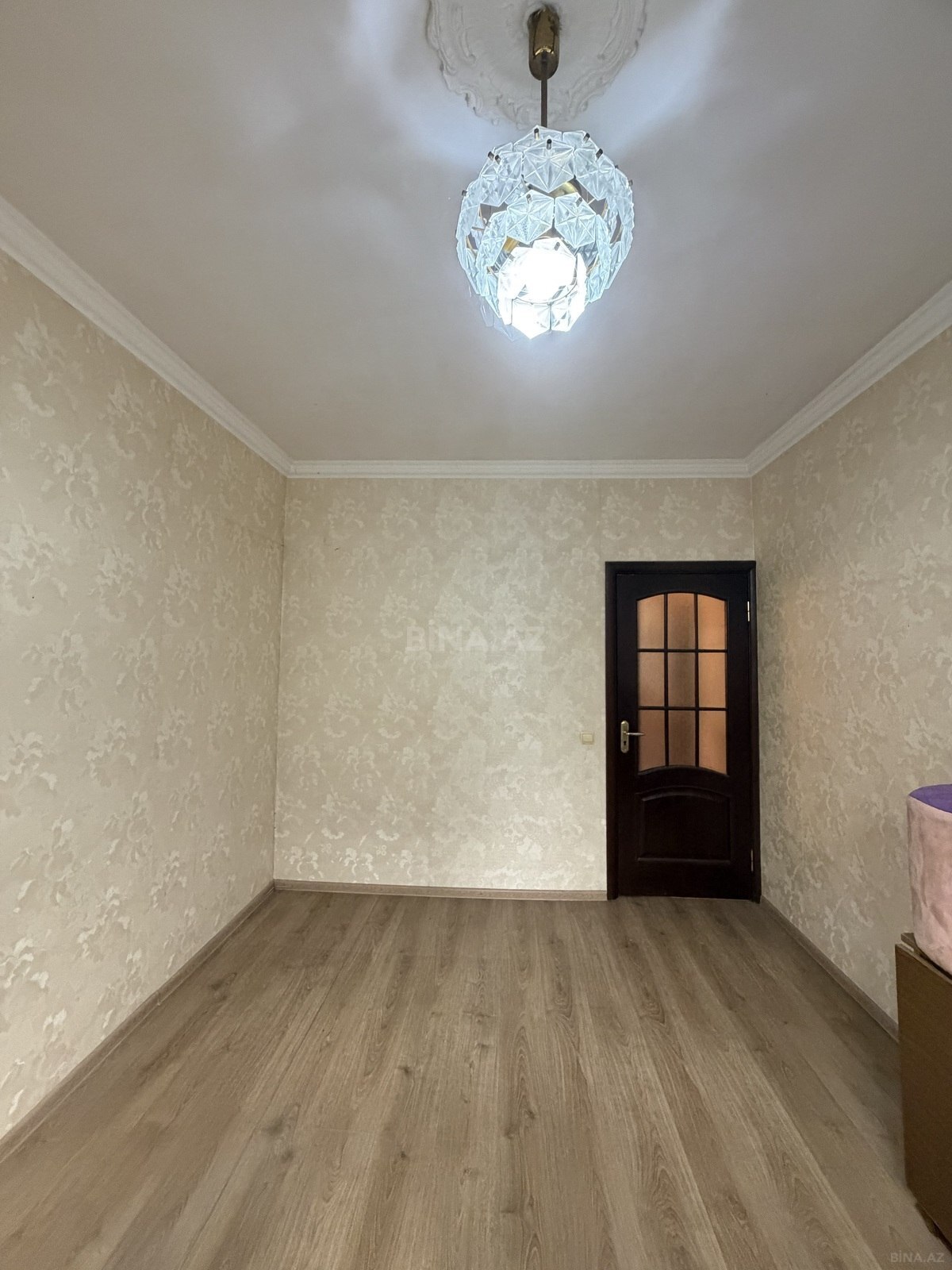 2 otaqlı Köhnə tikili, Bakıxanov q., Bakı
