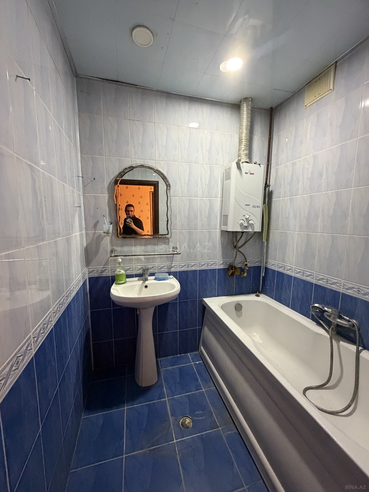 2 otaqlı Köhnə tikili, Bakıxanov q., Bakı