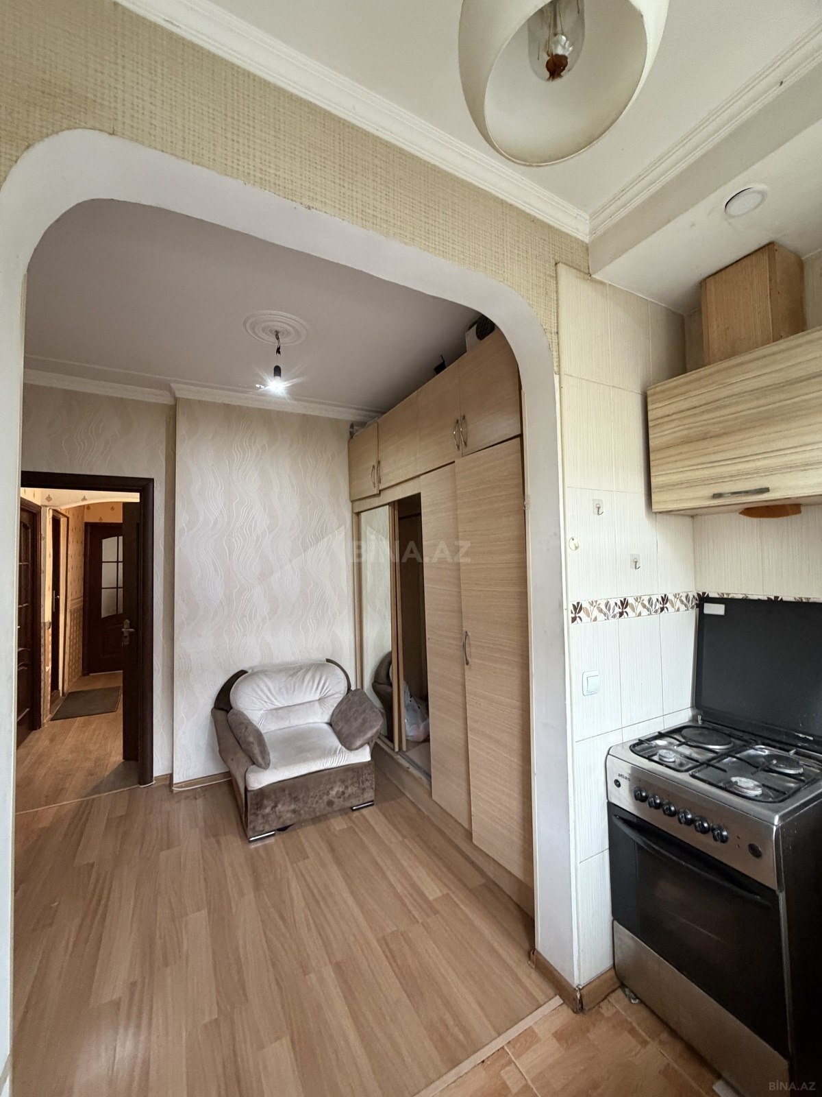 2 otaqlı Köhnə tikili, Bakıxanov q., Bakı