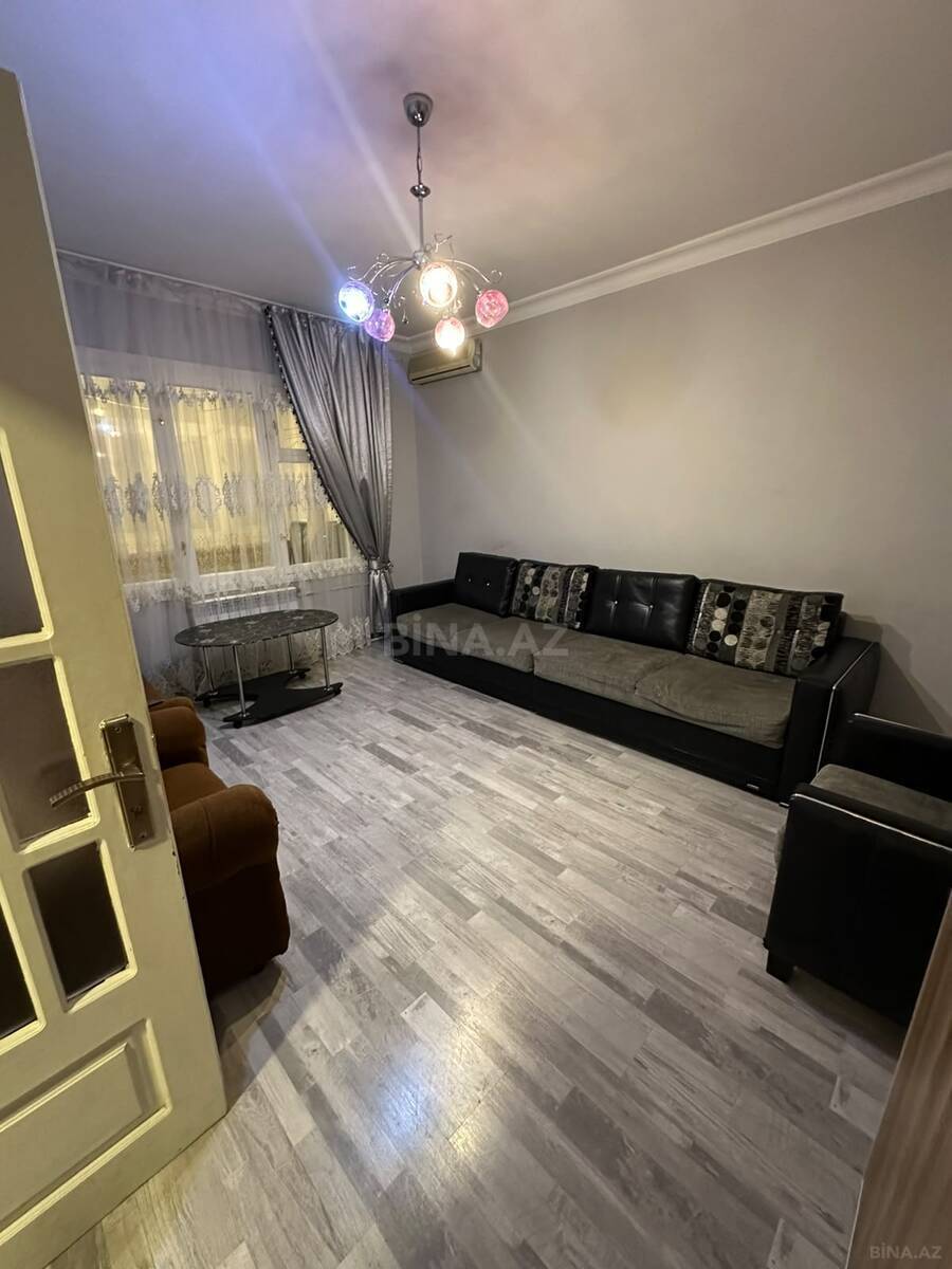 3 otaqlı Köhnə tikili, Elmlər Akademiyası m., Bakı