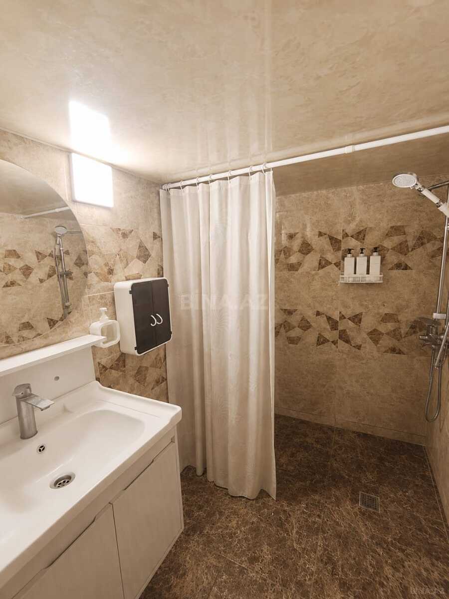 3 otaqlı Köhnə tikili, Səbail r., Bakı
