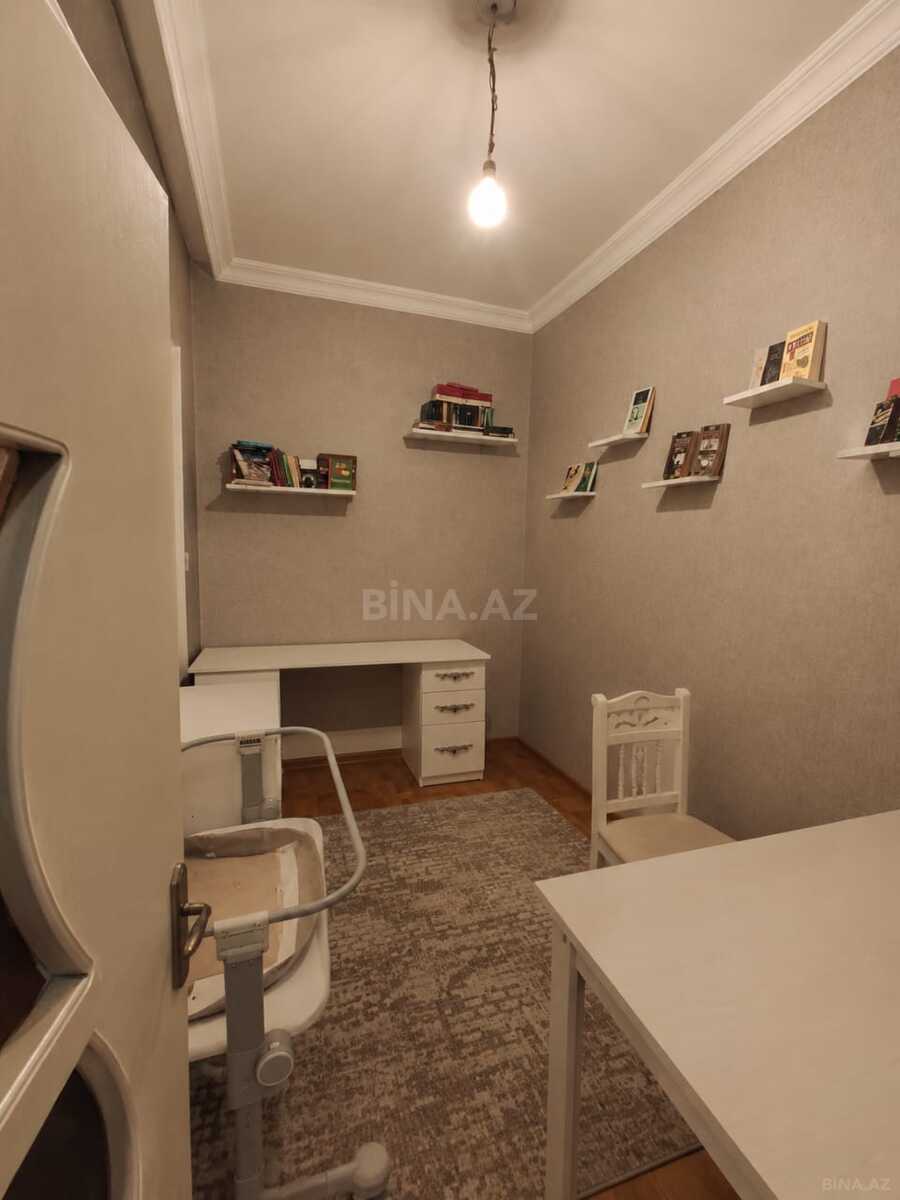 3 otaqlı Köhnə tikili, Səbail r., Bakı