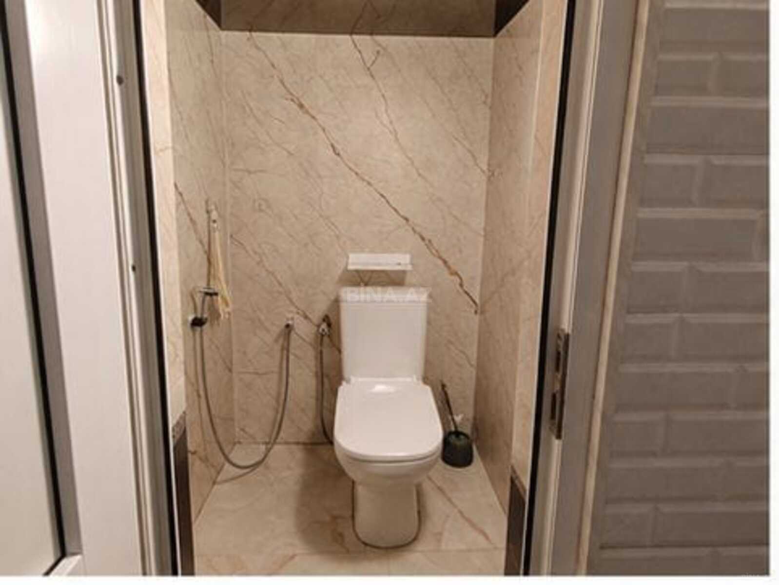 3 otaqlı Köhnə tikili, Səbail r., Bakı