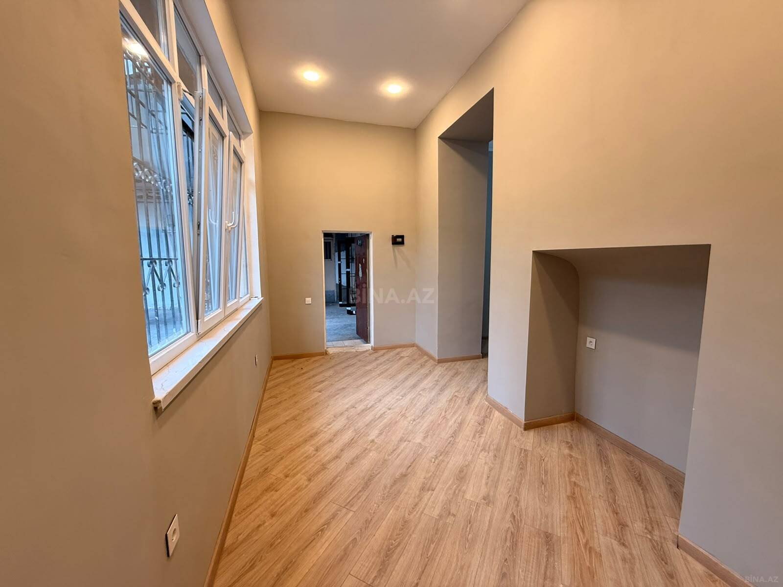 3 otaqlı Köhnə tikili, Nəsimi r., Bakı