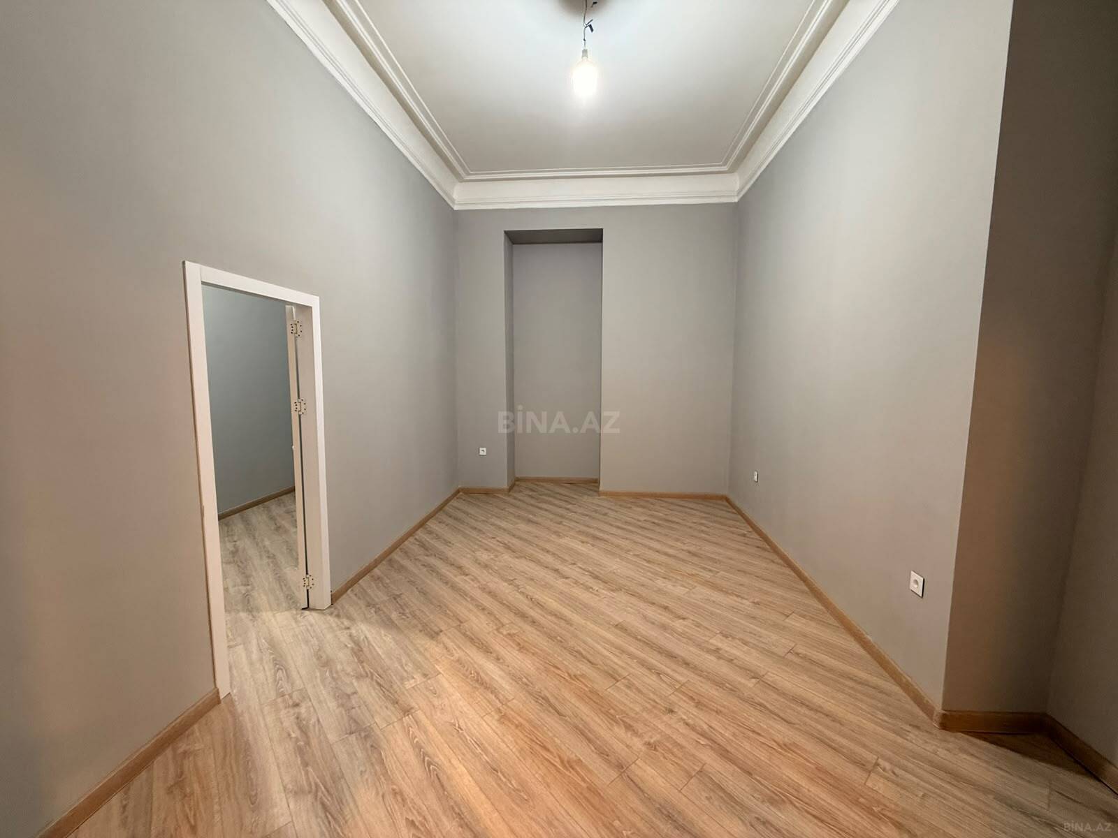 3 otaqlı Köhnə tikili, Nəsimi r., Bakı