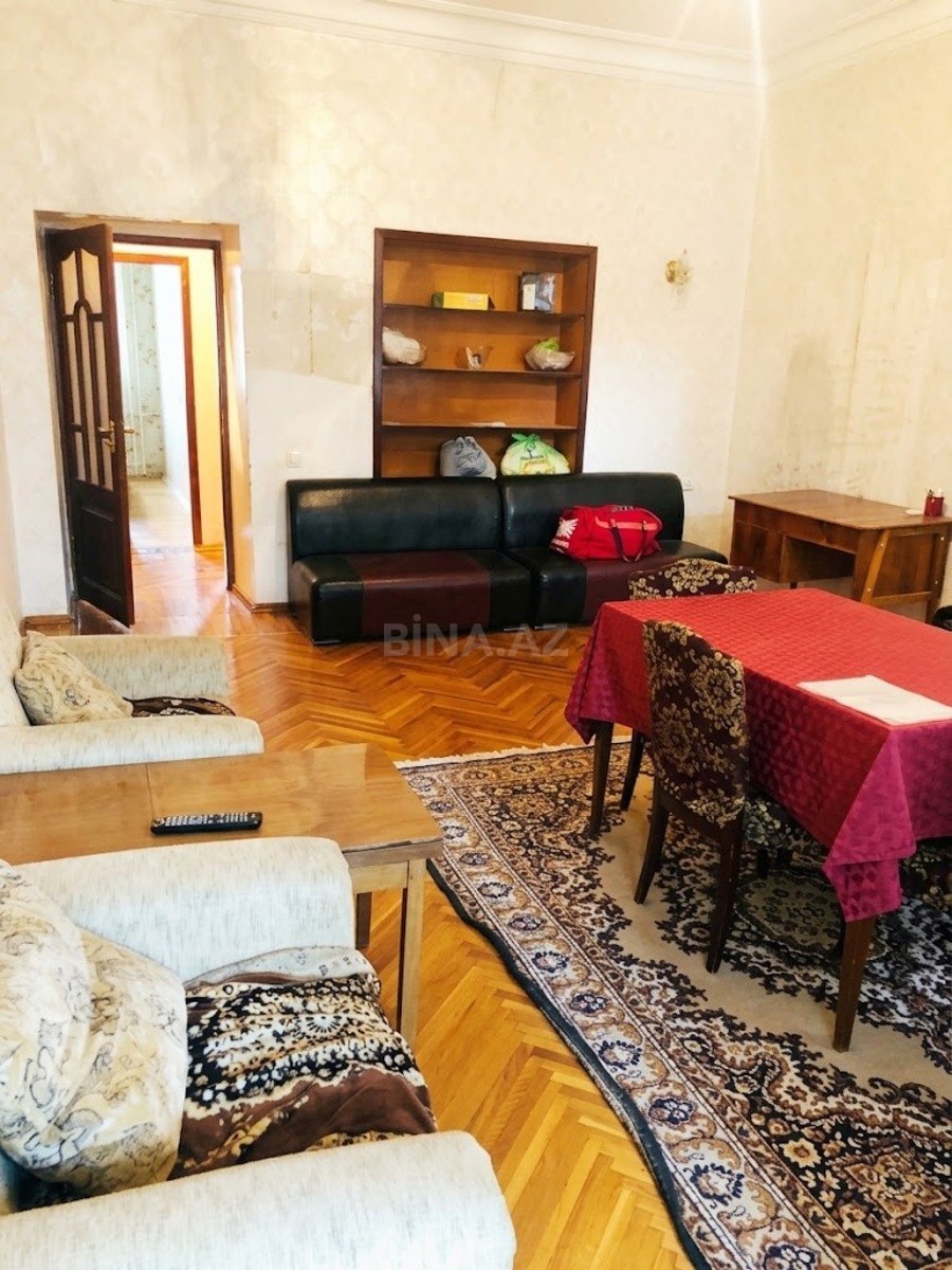 3 otaqlı Köhnə tikili, Nəriman Nərimanov m., Bakı