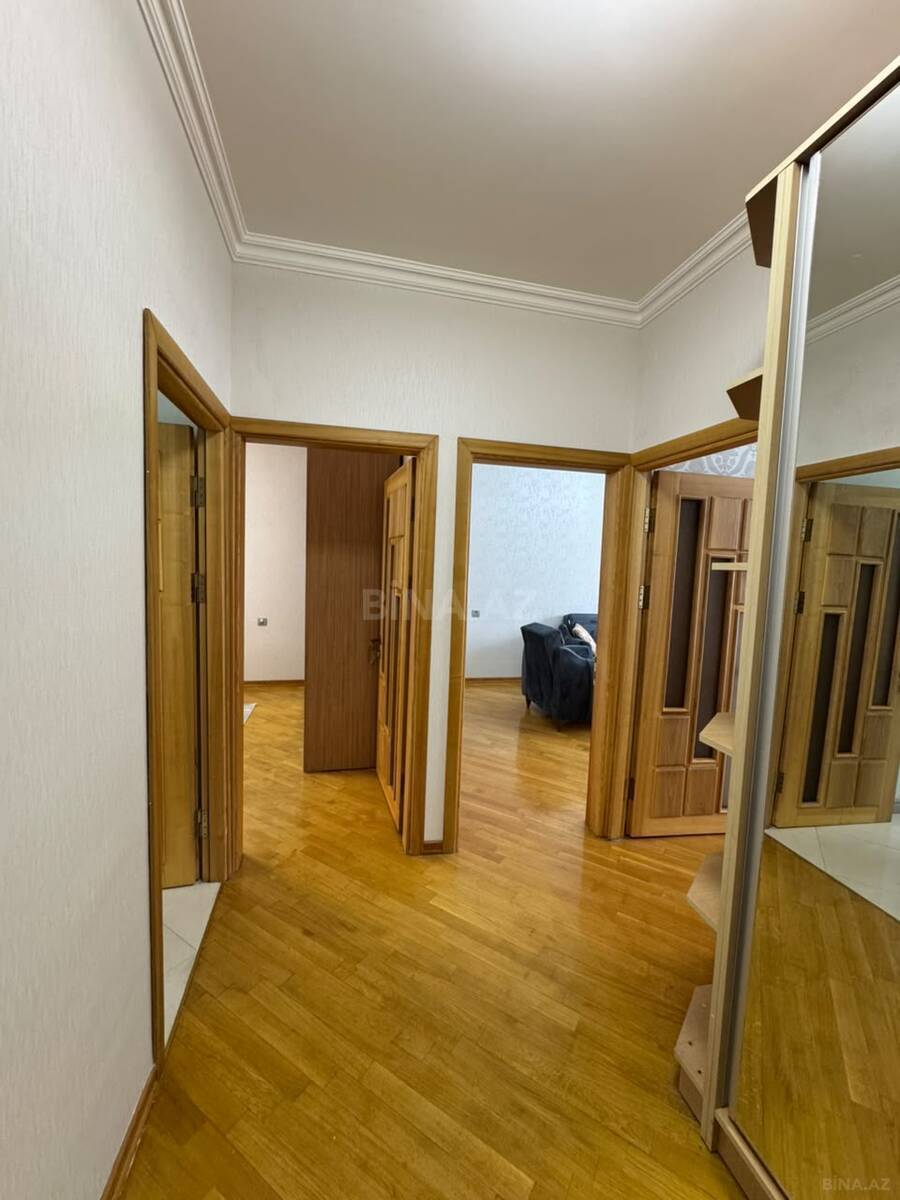 3 otaqlı Köhnə tikili, Həzi Aslanov m., Bakı